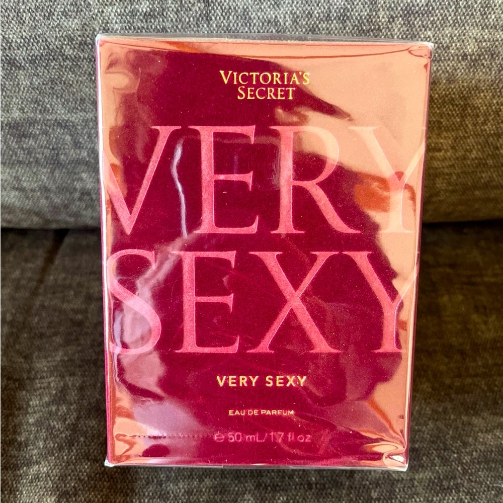 Victoria’s Secret Very Sexy perfume